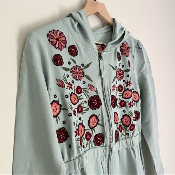 NWT Evy’s Tree Women’s Anne-Marie Embroidered Hoodie in Dusty Blue Size Small - Picture 6 of 12